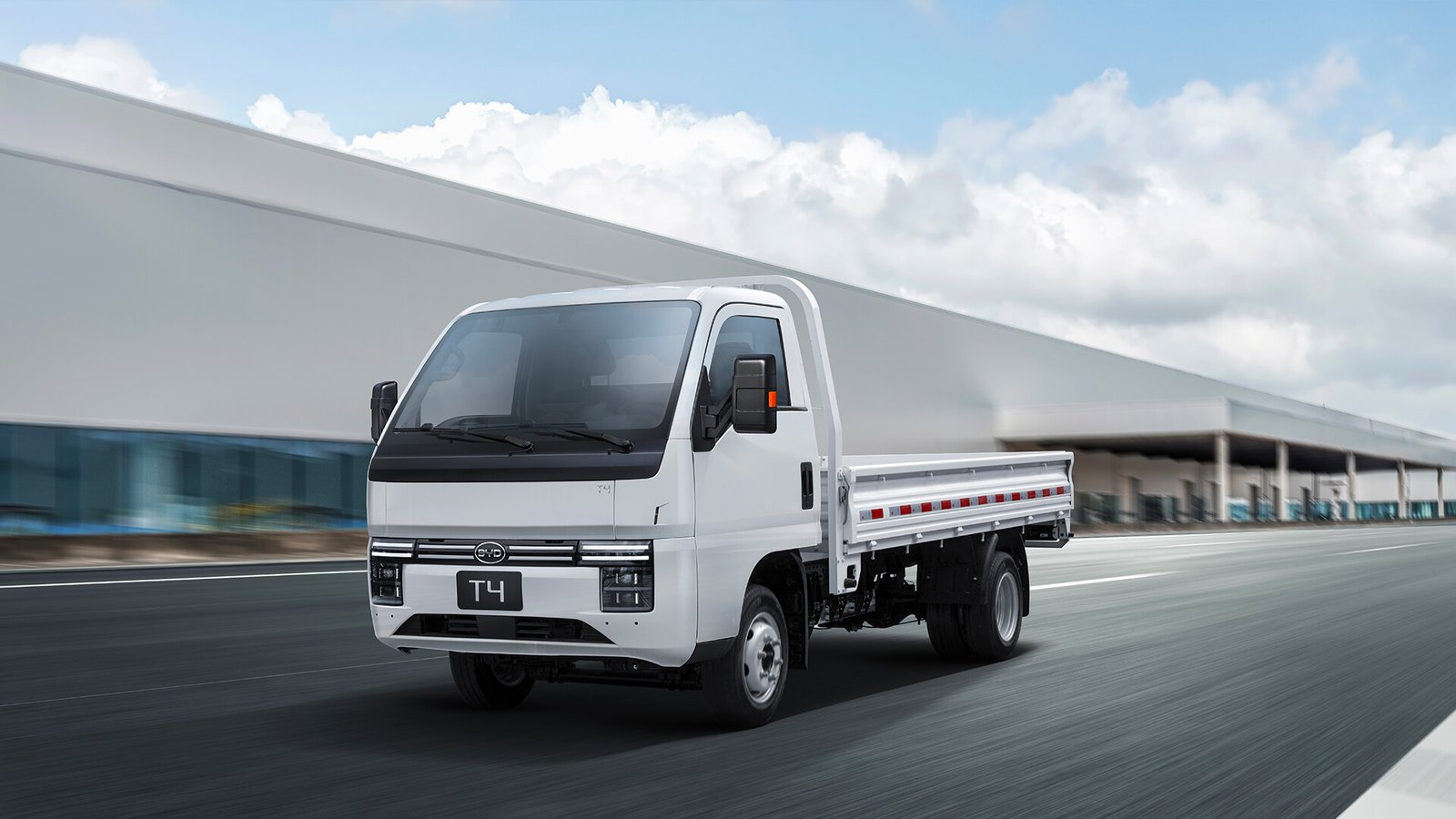 BYD T4