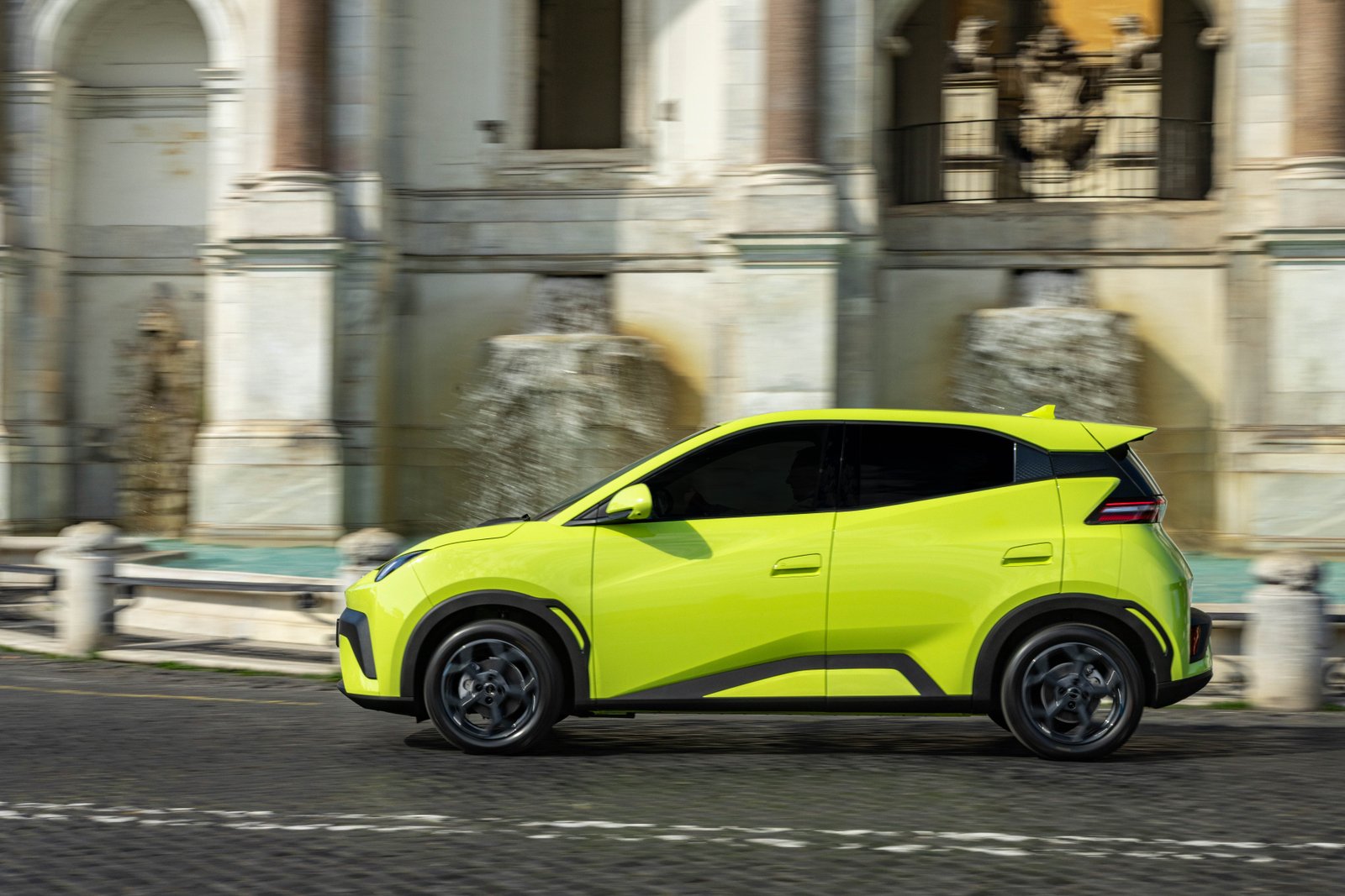 BYD DOLPHIN SURF