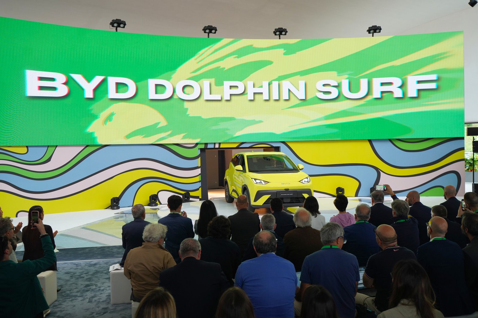 BYD DOLPHIN SURF-ის დინამიური პრეზენტაცია რომში